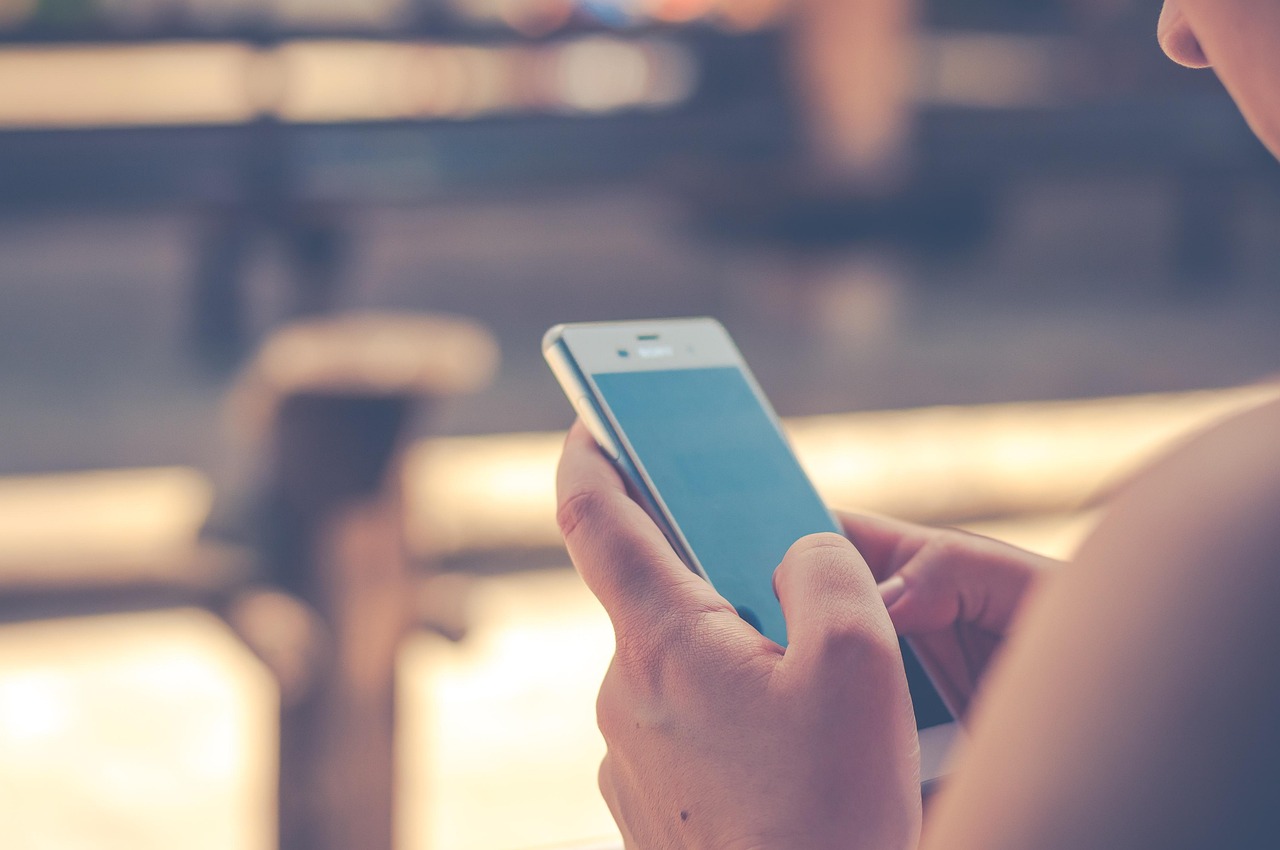 découvrez notre sélection d'appareils connectés innovants alliant technologie de pointe, design moderne et fonctionnalités intelligentes pour faciliter votre quotidien à la maison ou au bureau.